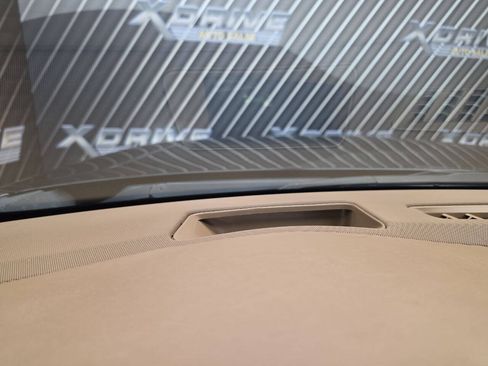 Used 2017 Cadillac Escalade Platinum RWD image 22