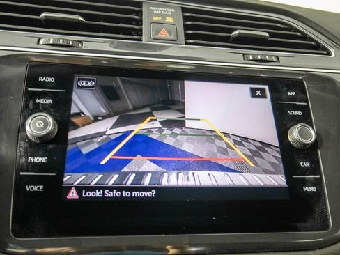 Used 2023 Volkswagen Tiguan SE FWD image 26