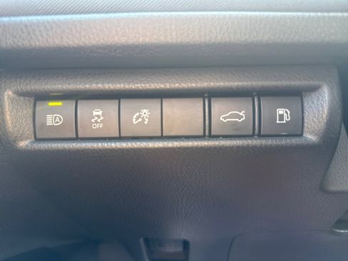 Used 2025 Toyota Camry LE image 20