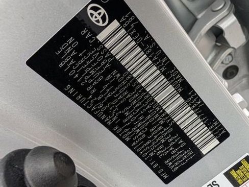 Used 2024 Toyota Corolla LE image 36