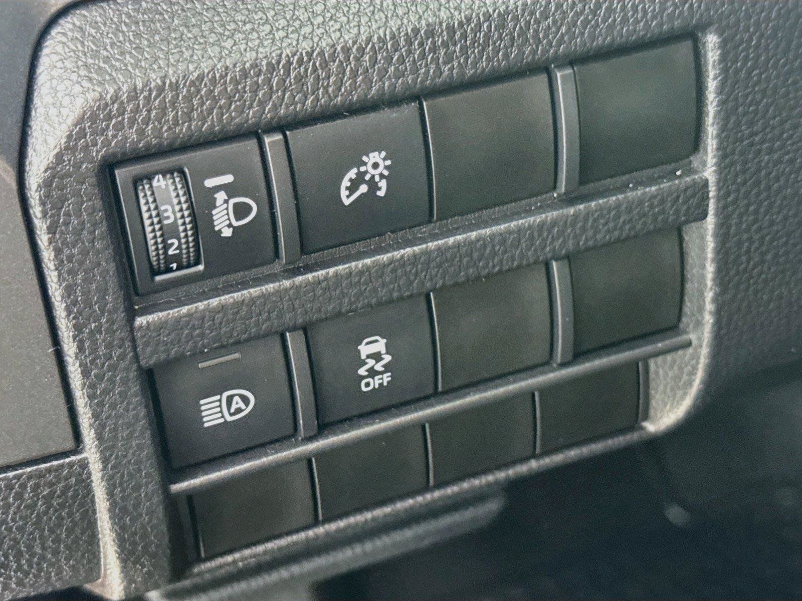 Used 2026 Toyota Tacoma SR5 RWD image 17