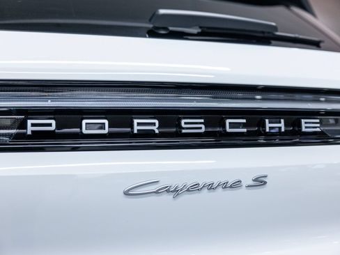 Certified 2026 Porsche Cayenne S AWD/4WD image 23