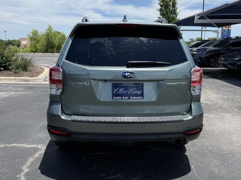 Used 2018 Subaru Forester 2.5i Limited AWD/4WD image 6