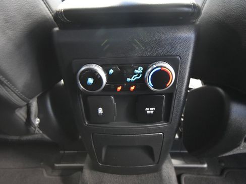 Used 2022 Ford Explorer Limited w/ Equipment Group 301A image 30