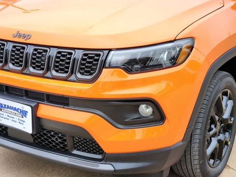 New 2026 Jeep Compass Latitude image 5