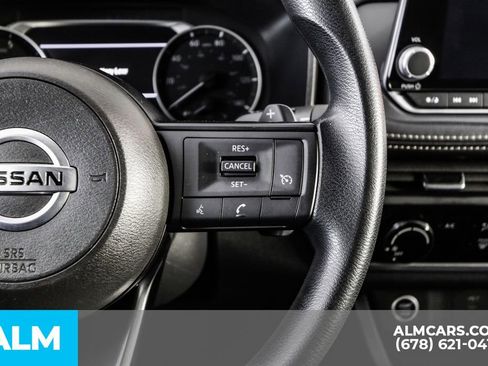 Used 2021 Nissan Rogue S image 29