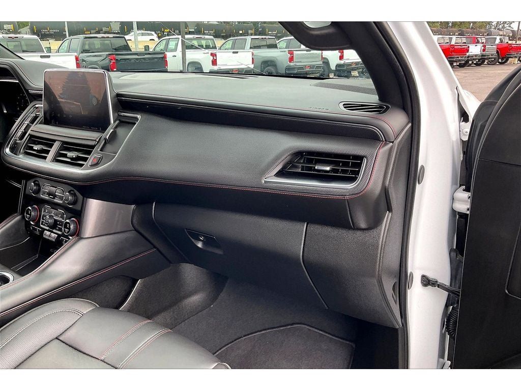 Used 2024 Chevrolet Suburban RST w/ Luxury Package AWD/4WD image 18