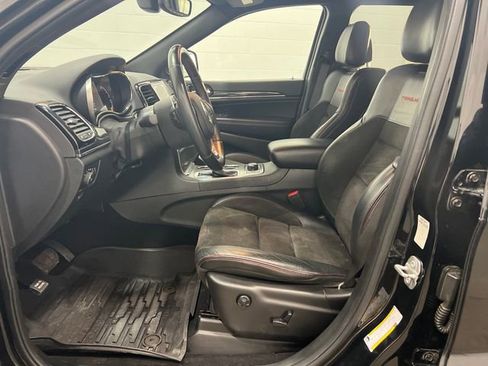 Used 2020 Jeep Grand Cherokee Trailhawk image 9