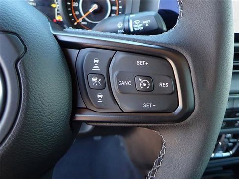 New 2025 Jeep Gladiator Sport image 14