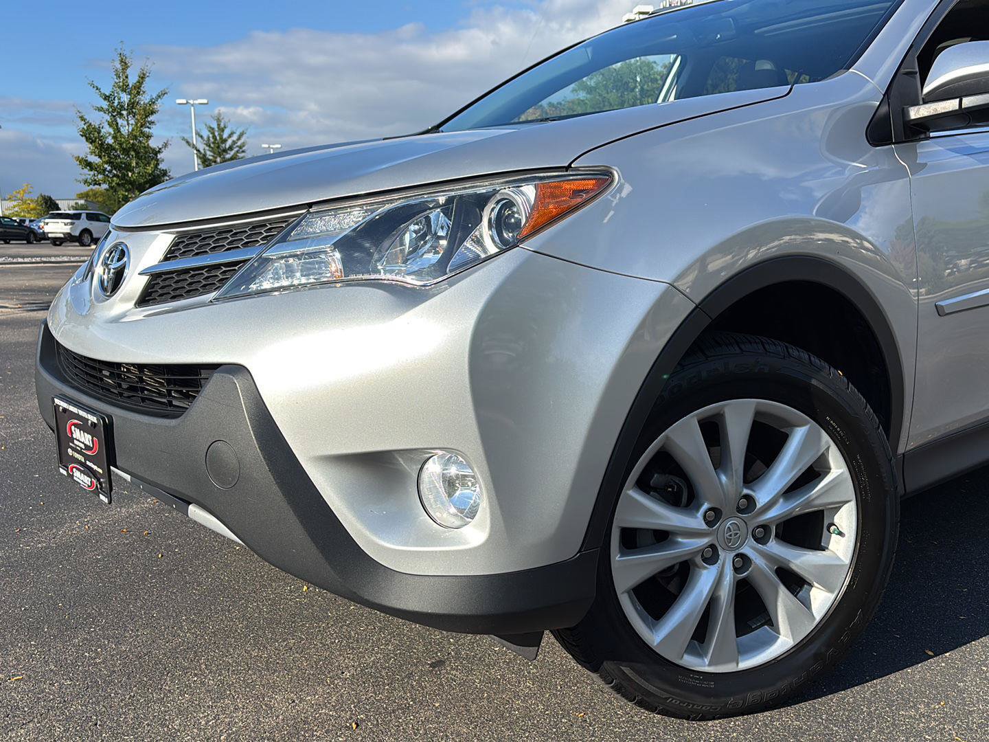 Used 2013 Toyota RAV4 Limited AWD/4WD image 5