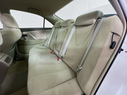Used 2009 Toyota Camry LE FWD image 21