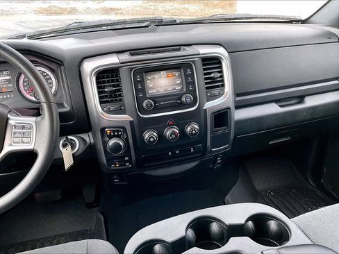 Used 2024 RAM 1500 Classic Warlock AWD/4WD image 18