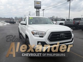 Used 2021 Toyota Tacoma SR5 video 1
