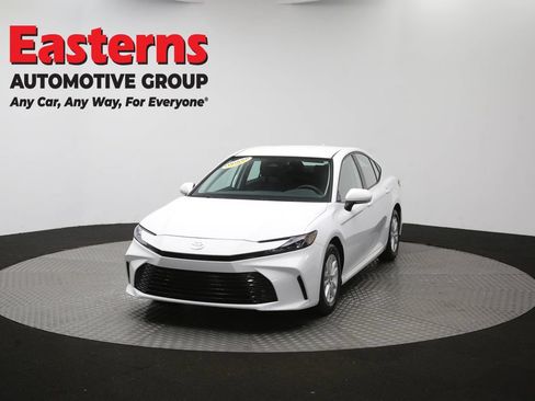 Used 2025 Toyota Camry LE FWD image 52