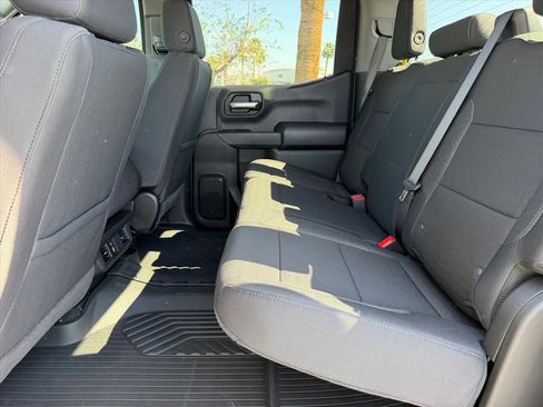 New 2026 Chevrolet Silverado 1500 Custom Trail Boss w/ LPO, Dark Essentials Package image 6