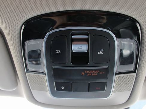 Used 2022 Hyundai Tucson Limited w/ Cargo Package image 36