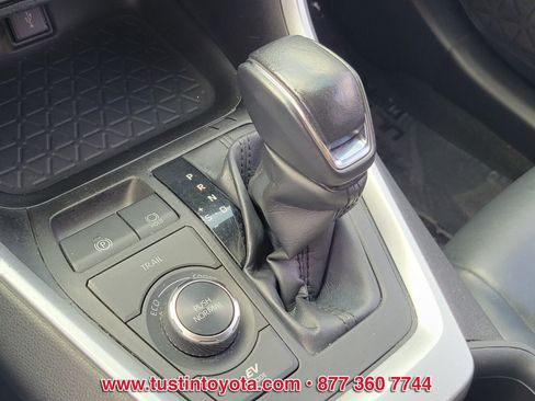 Certified 2022 Toyota RAV4 XLE Premium AWD/4WD image 24