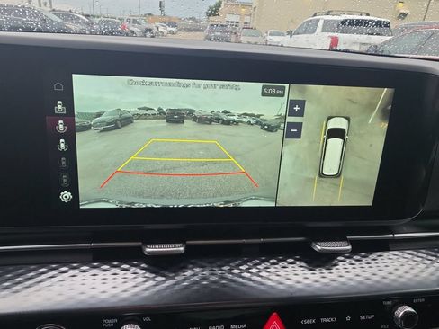 Used 2023 Kia Carnival SX Prestige FWD image 18