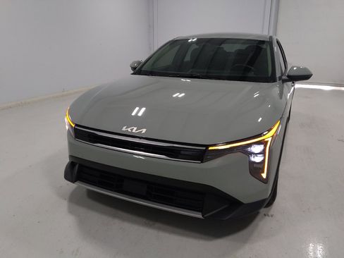 Used 2025 Kia K4 EX FWD image 15