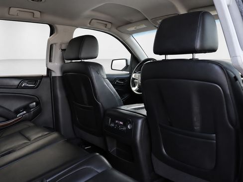 Used 2016 GMC Yukon SLT RWD image 15
