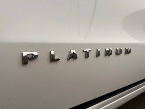 Used 2024 Ford Expedition Max Platinum image 10