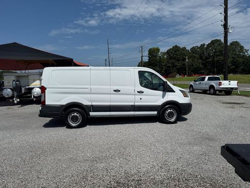 Used 2015 Ford Transit 150 130 Low Roof RWD image 2