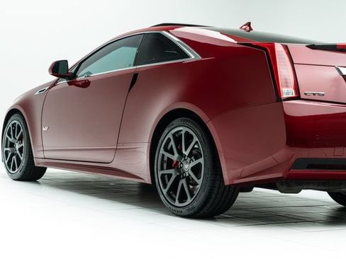 Used 2013 Cadillac CTS V RWD image 19