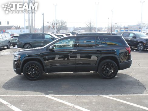 Certified 2023 GMC Acadia SLE w/ Driver Convenience Package image 7