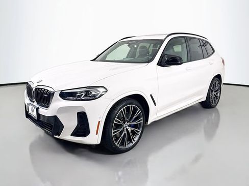 Used 2022 BMW X3 M40i image 3