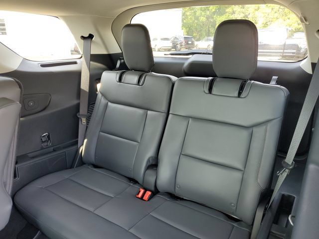 New 2026 Ford Explorer Active w/ Active Comfort Package AWD/4WD image 32