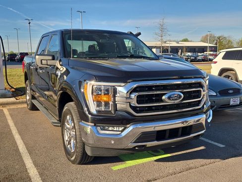 Used 2022 Ford F150 XLT w/ Equipment Group 302A High AWD/4WD image 4