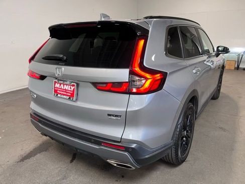 Used 2024 Honda CR-V Sport Touring image 3