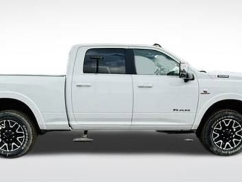Used 2025 RAM 3500 Longhorn image 8