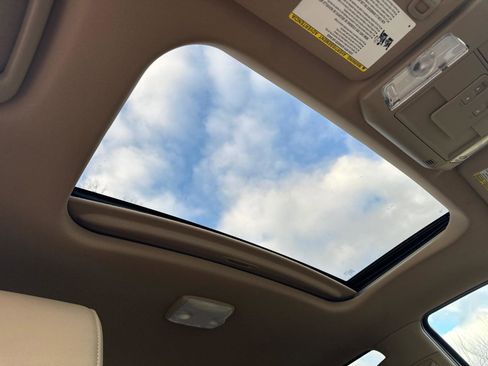 Used 2017 Toyota Tundra Limited image 9