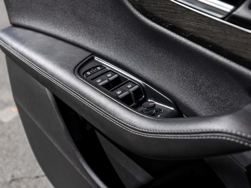 Used 2025 Audi Q8 Premium Plus AWD/4WD image 12