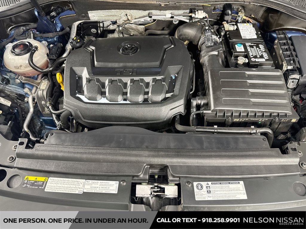 Used 2020 Volkswagen Tiguan SEL AWD/4WD image 29