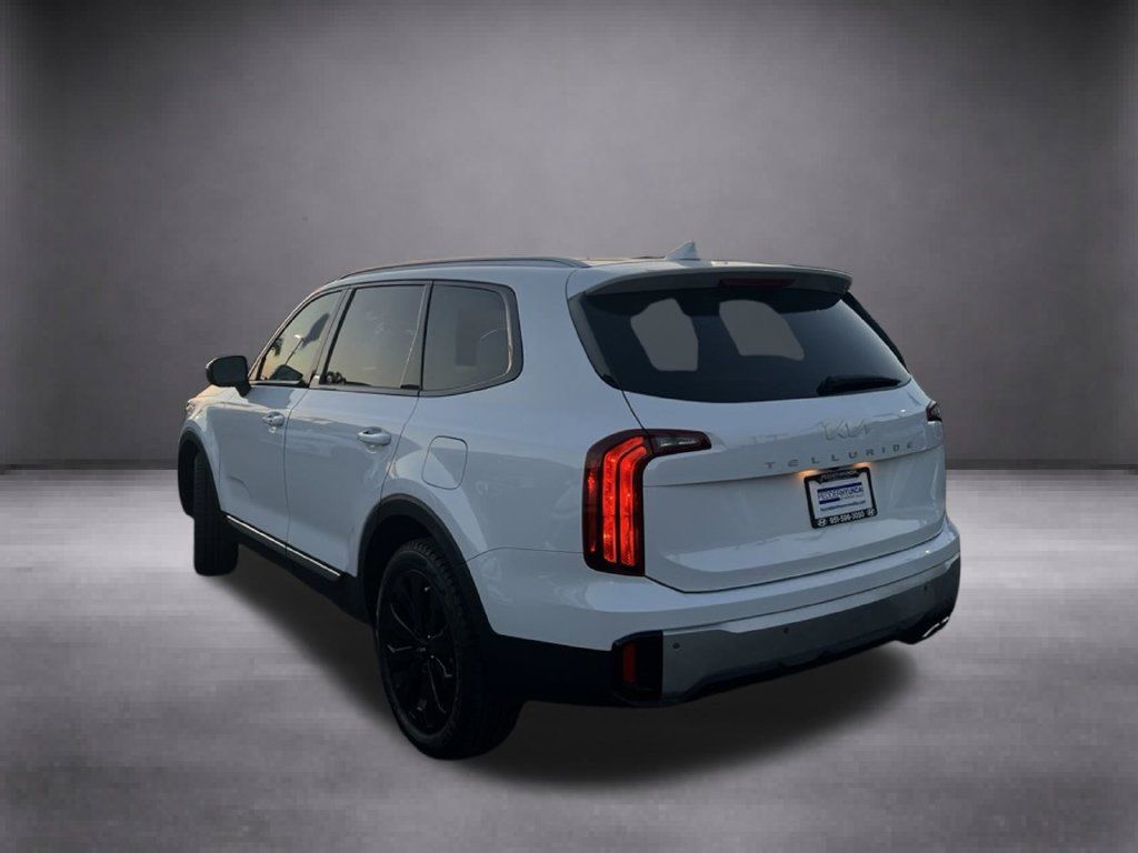 Used 2024 Kia Telluride S w/ S Sunroof Package FWD image 7