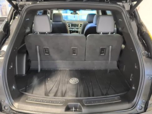 Used 2023 Buick Enclave Essence image 34