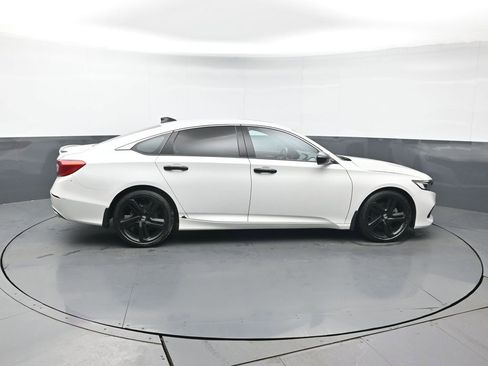Used 2021 Honda Accord Sport image 7