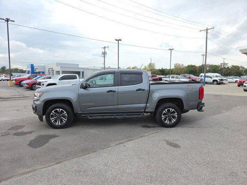 Used 2022 Chevrolet Colorado Z71 w/ Trail Boss Package AWD/4WD image 12