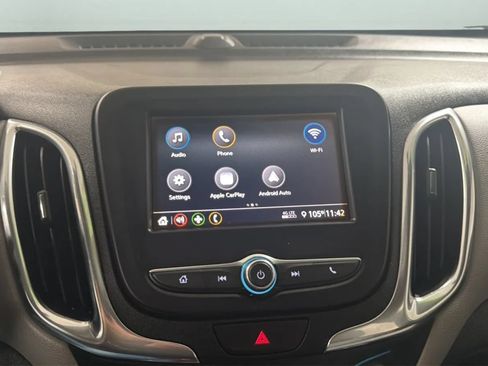 Used 2019 Chevrolet Equinox LS FWD image 13