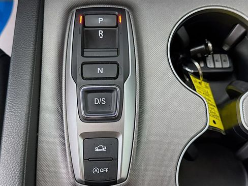 Used 2024 Honda Ridgeline Sport image 19