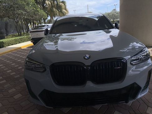 Used 2022 BMW X4 xDrive30i w/ M Sport Package 2 image 4