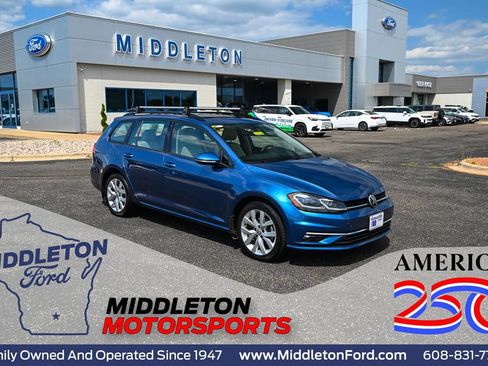 Used 2019 Volkswagen Golf SE FWD image 1