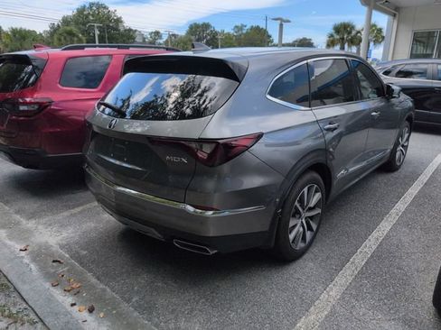 Used 2025 Acura MDX w/ Technology Package FWD image 2