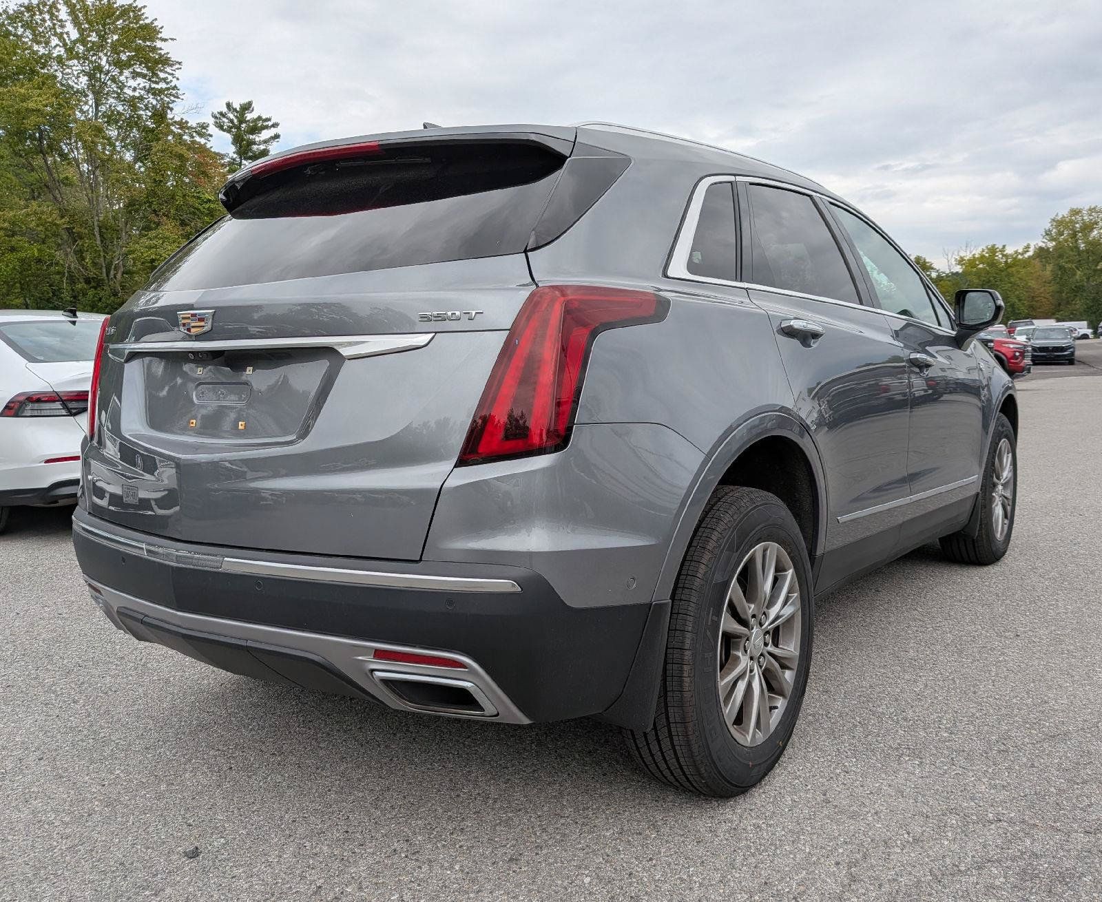 Certified 2022 Cadillac XT5 Premium Luxury w/ Technology Package AWD/4WD image 7
