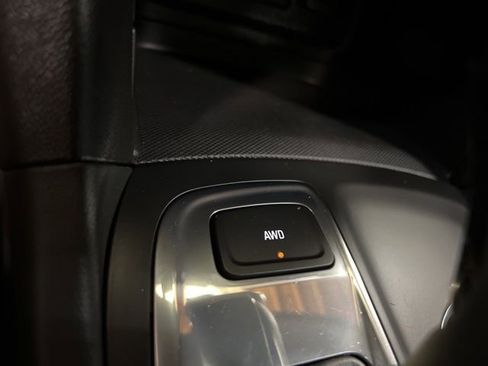 Used 2023 Chevrolet Equinox LS image 31