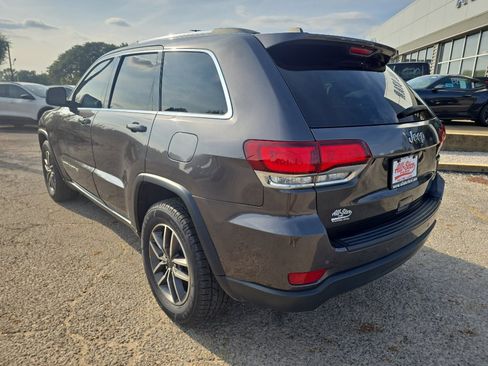 Used 2020 Jeep Grand Cherokee Laredo w/ Laredo X Package image 7