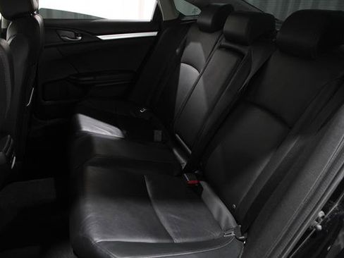 Used 2019 Honda Civic Touring image 19