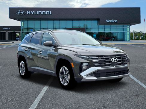New 2026 Hyundai Tucson SEL FWD image 11